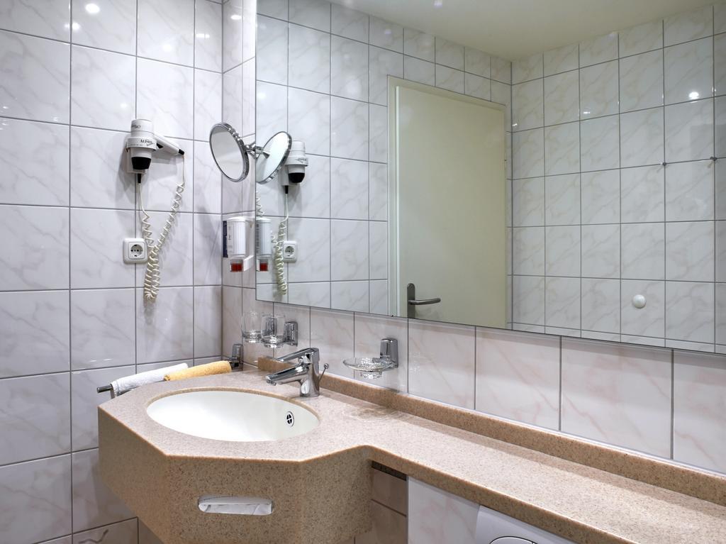 Hotel Muenster Emmelshausen Zewnętrze zdjęcie